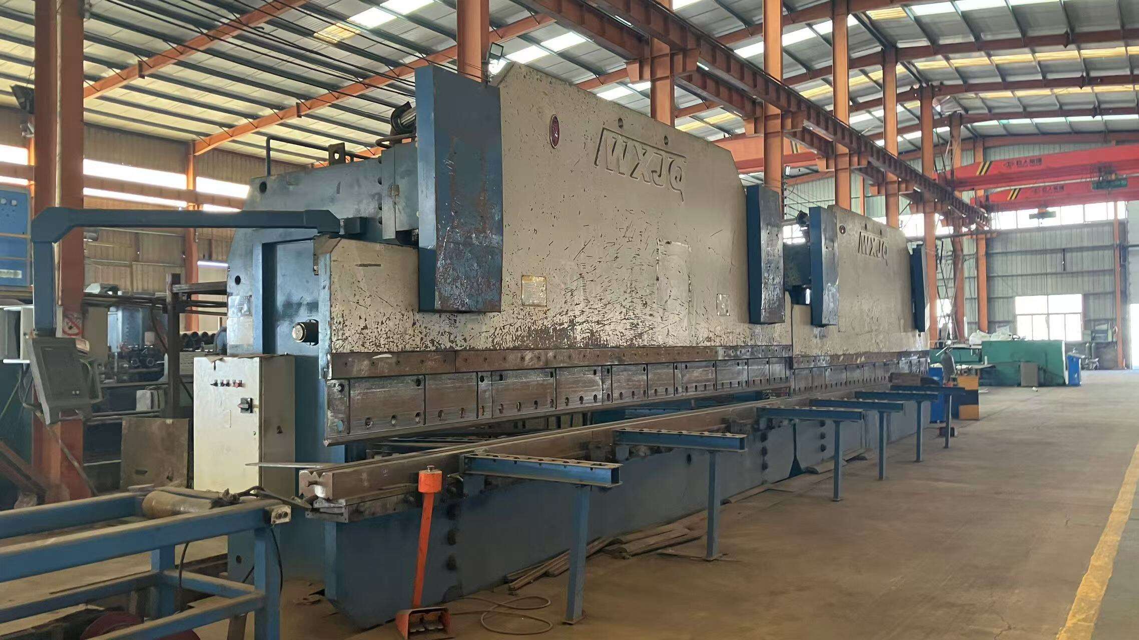 tower bending machine.jpg