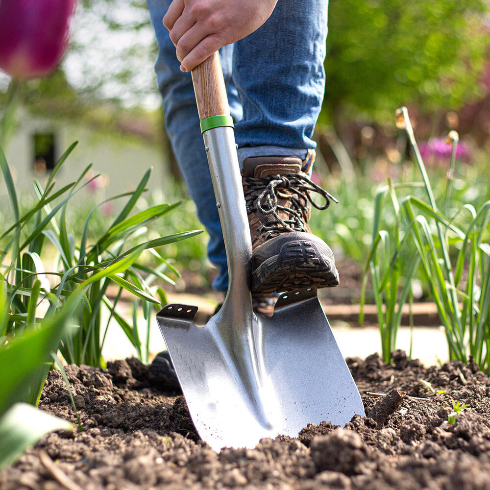 long handle digging shovel.jpg