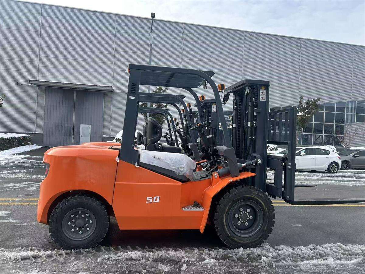 Electric Forklift: A Green & Efficient Warehouse Solution