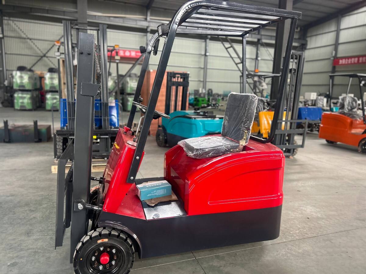 Green Power, Efficient Handling: The New Choice for Warehousing