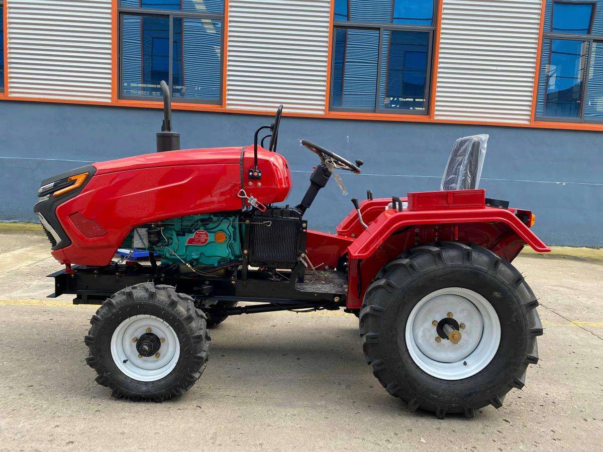 Learning about tractors and choosing a tractor