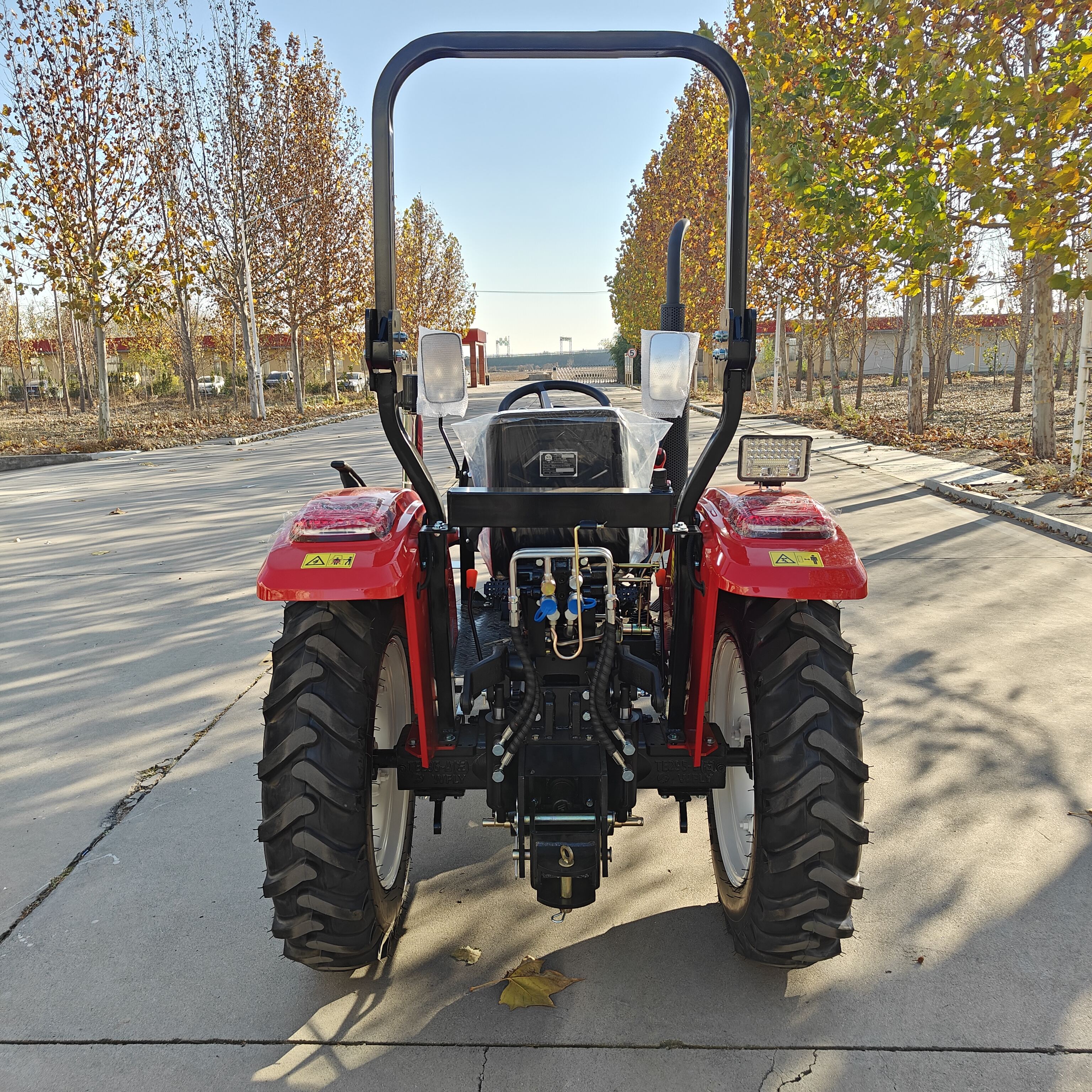New Free Shipping Best Powerful Multifunctional 25-200HP with Precise Cheap Red Sellers Tractors Best Quality Best Sale