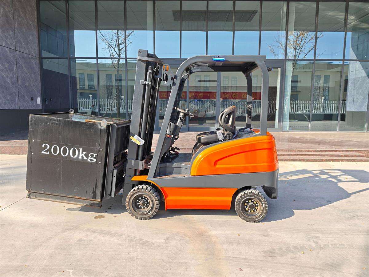 Electric forklifts are a great helper for warehouses.