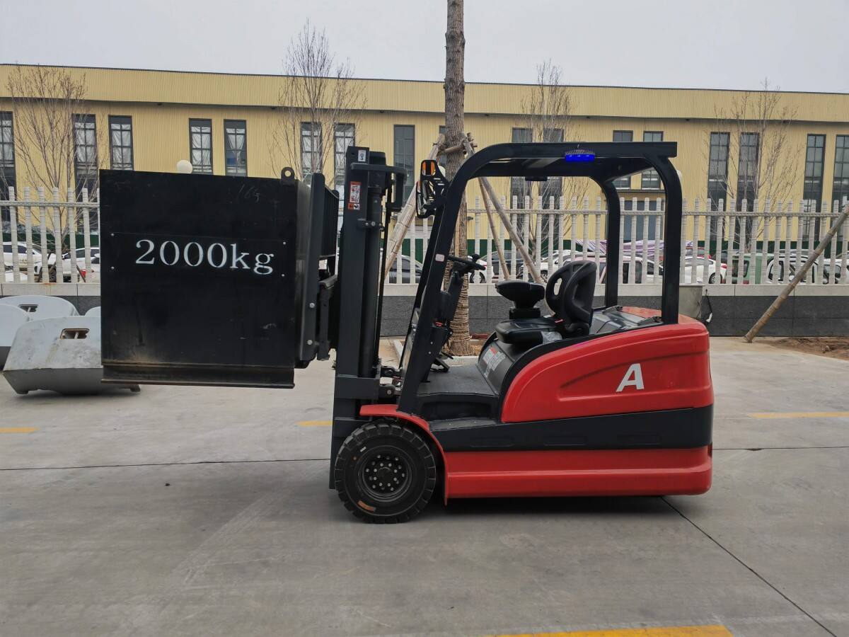 electric forklift-1.jpg