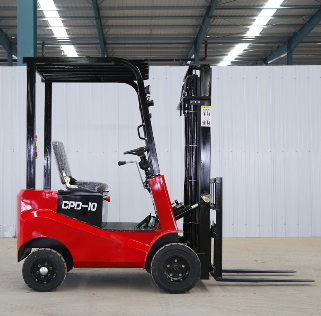 Lithium-Ion Forklifts: Advantages Over Traditional Batteries