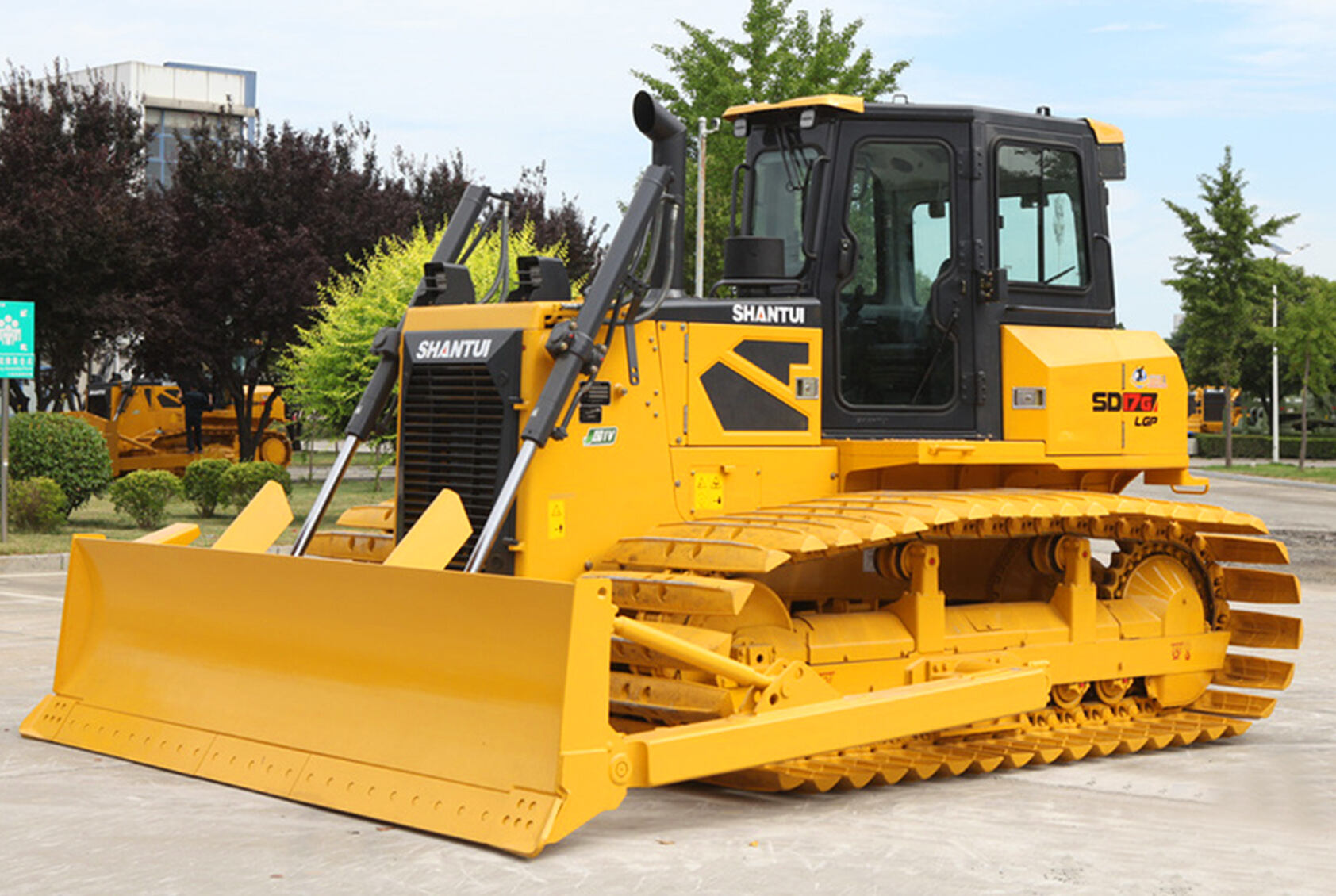 Heavy-Duty Swamp Bulldozers for B2B Wetland Construction