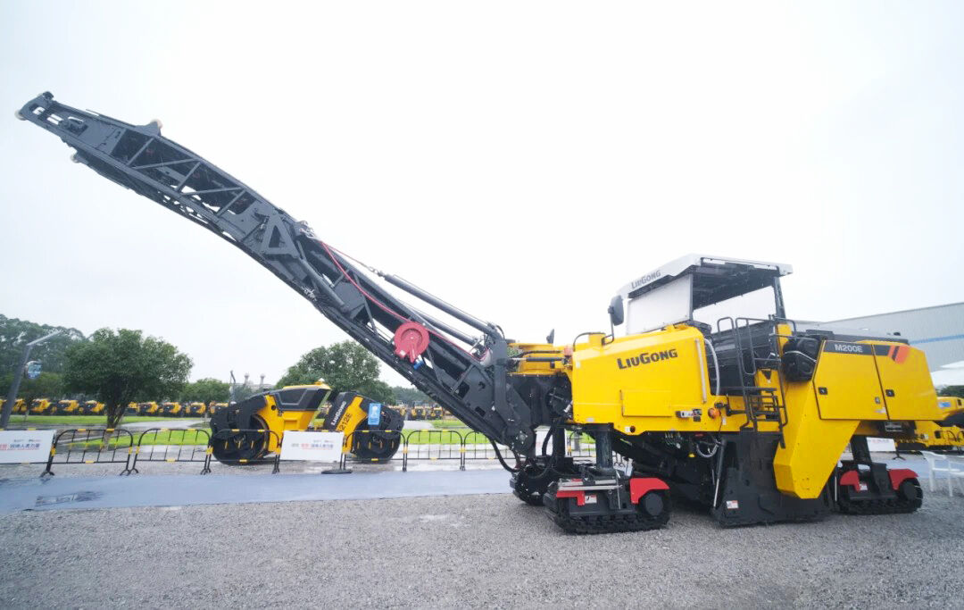 Precision Grade Control with Advanced Automation