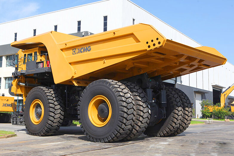 Giant Mining Dump Trucks for High-Volume Haulage