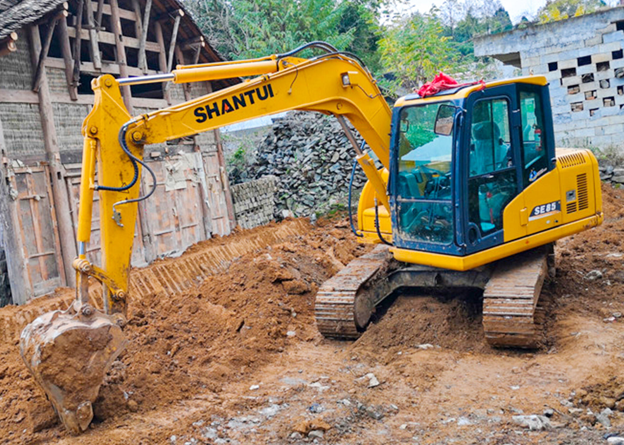 How an 8 Ton Digger Balances Power and Maneuverability