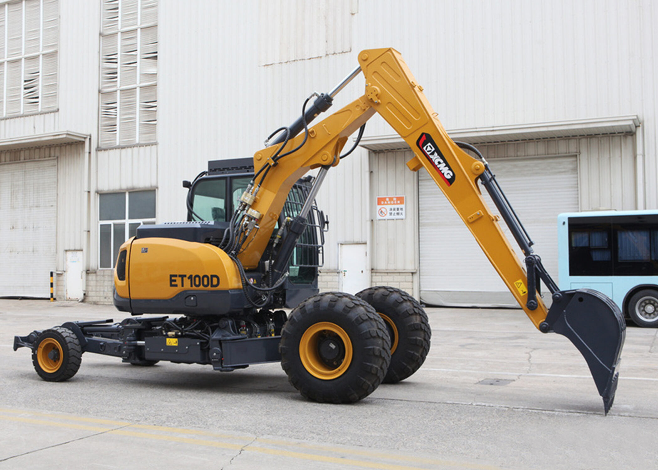 10 Ton Excavator  Versatile Midsize Performer