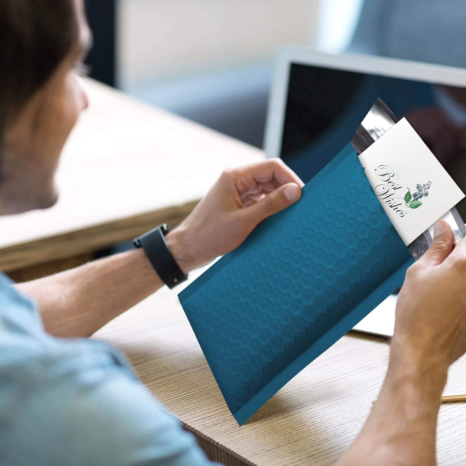 Advantages of Colored Poly Mailers