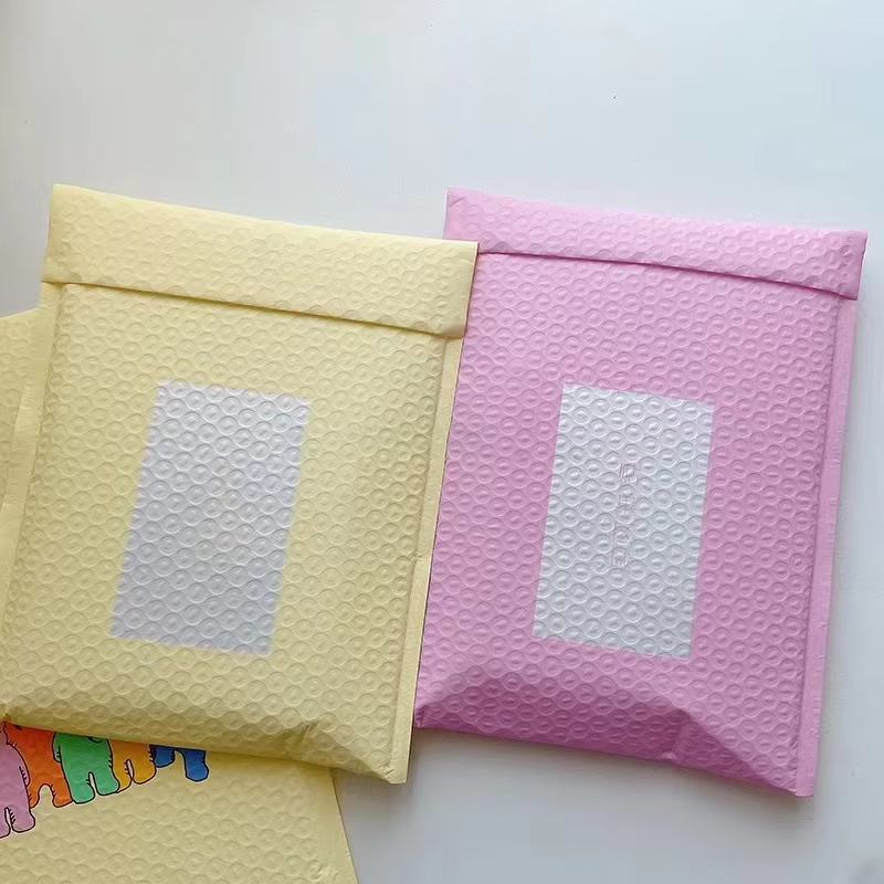 Choosing the right closure type enhances the security of mailing bags.