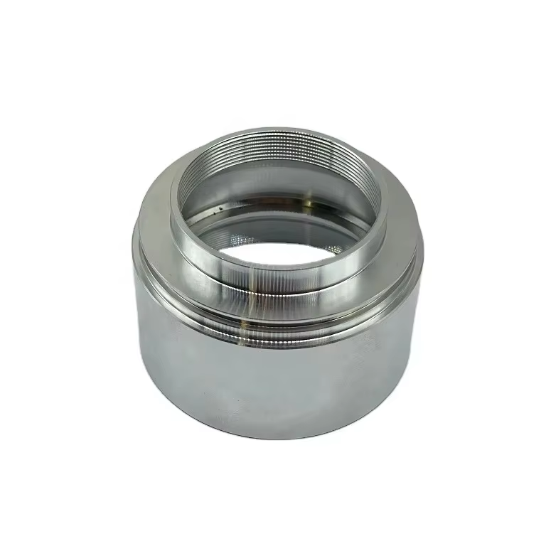 高級照明アクセサリーで屋外スペースを魅力的に演出