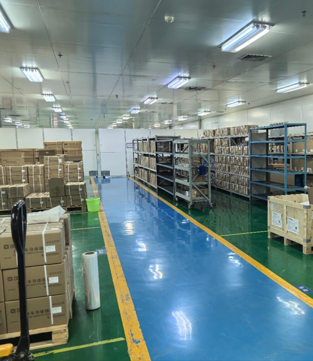warehouse1.jpg