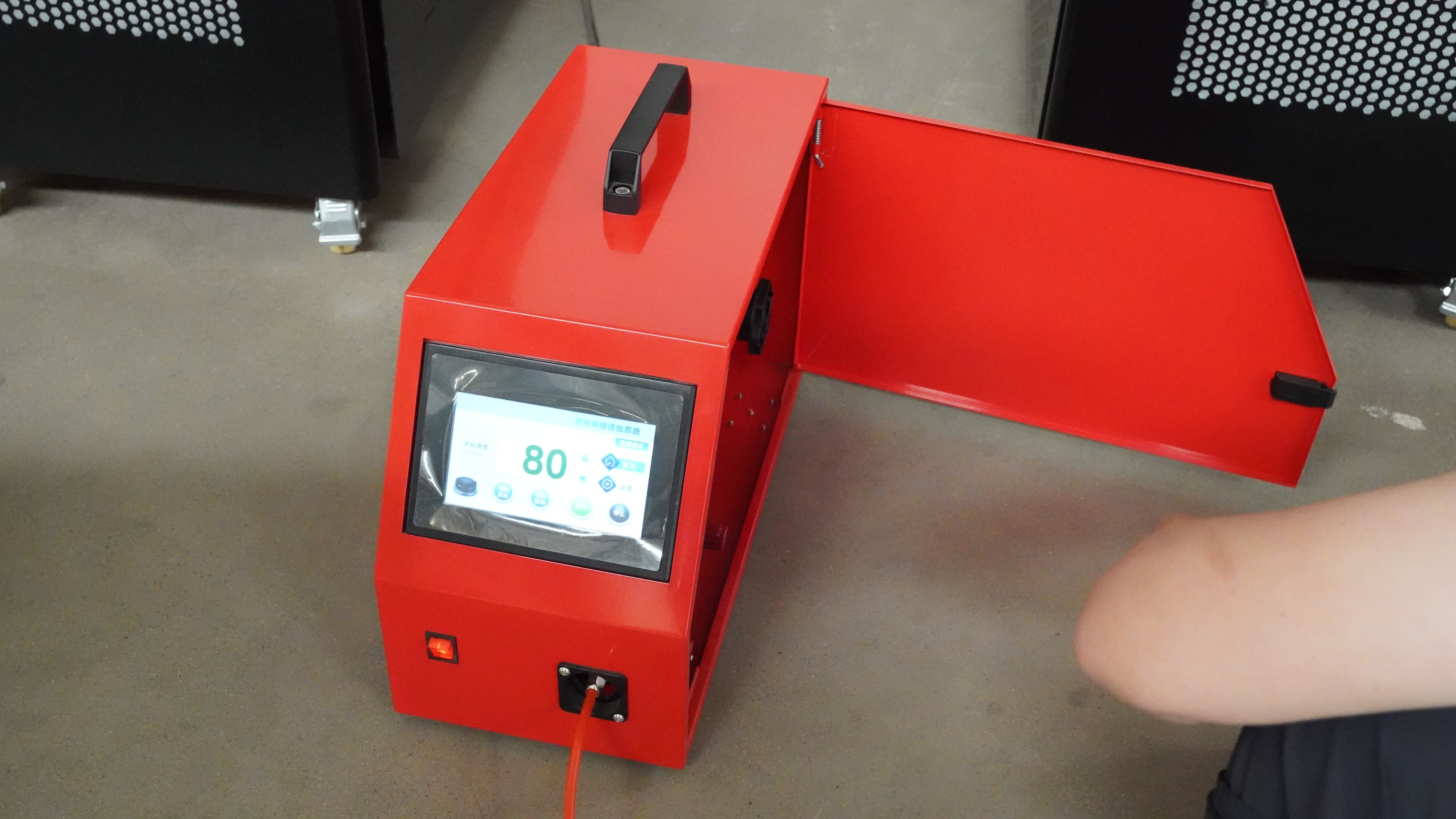 Mesin Las Laser Terbaik di Pasaran untuk Usaha Kecil