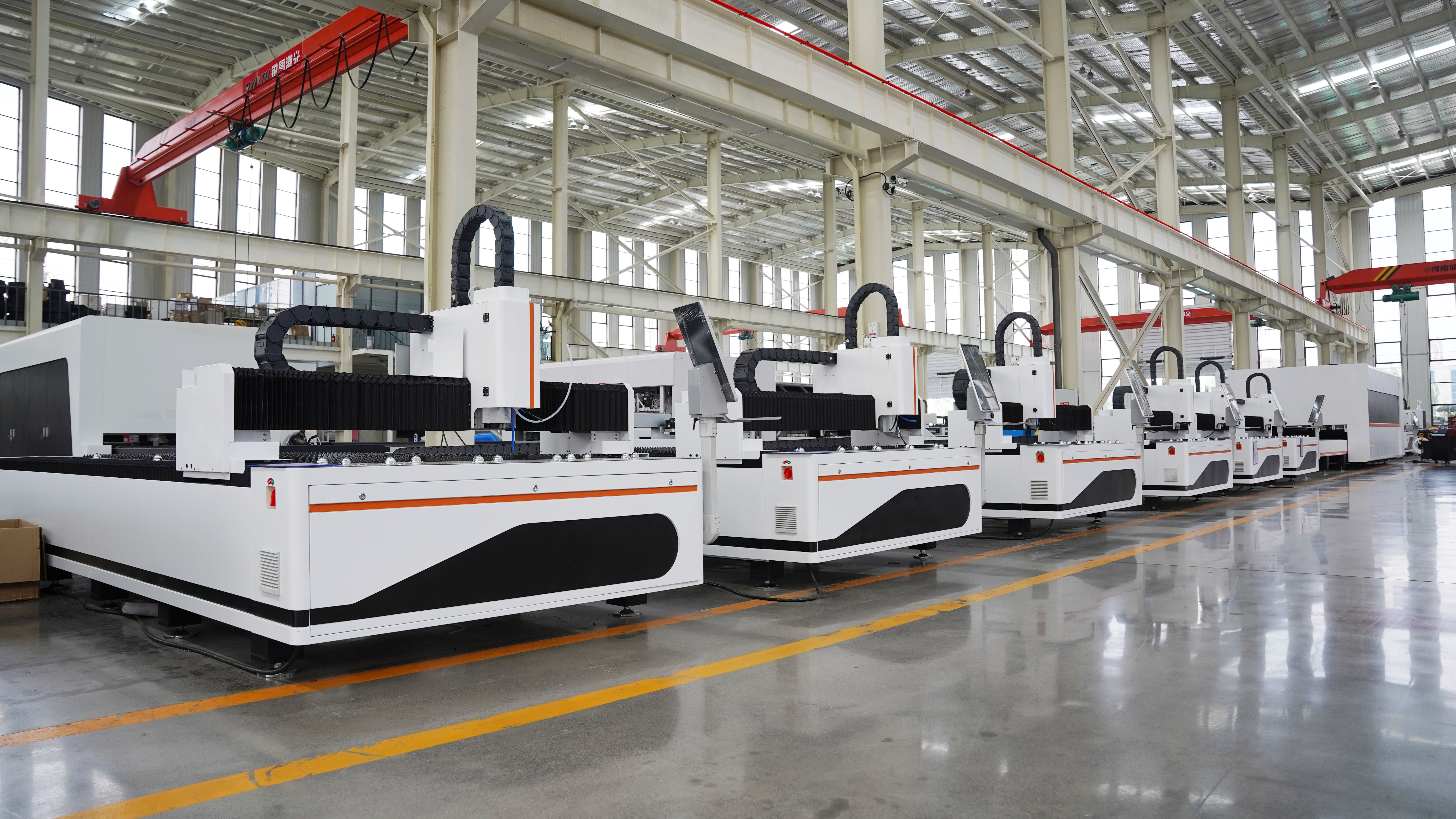 Which pipe materials can pipe laser cutting machines process precisely?