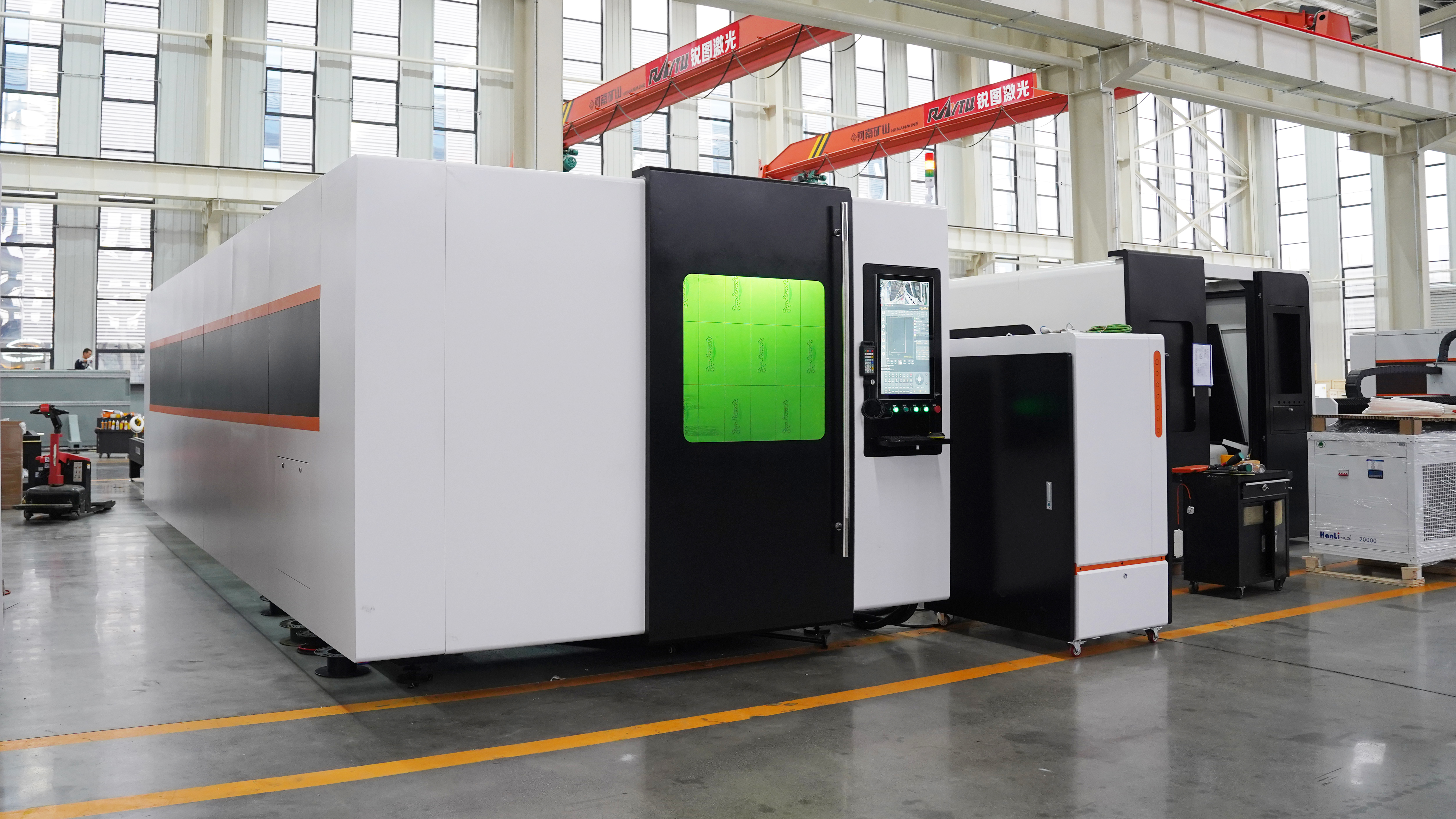 Bagaimana pemotong laser tabung memastikan akurasi diameter pipa?