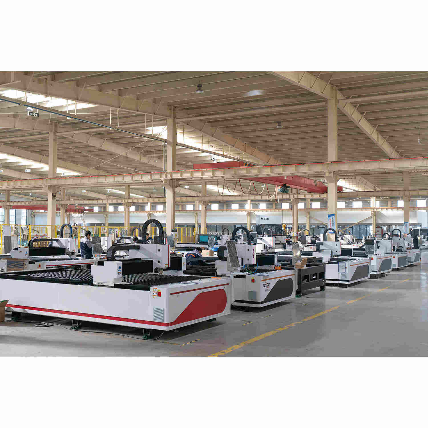 Toiminta yli 100+ maassa ja paikallinen tuki saatavilla