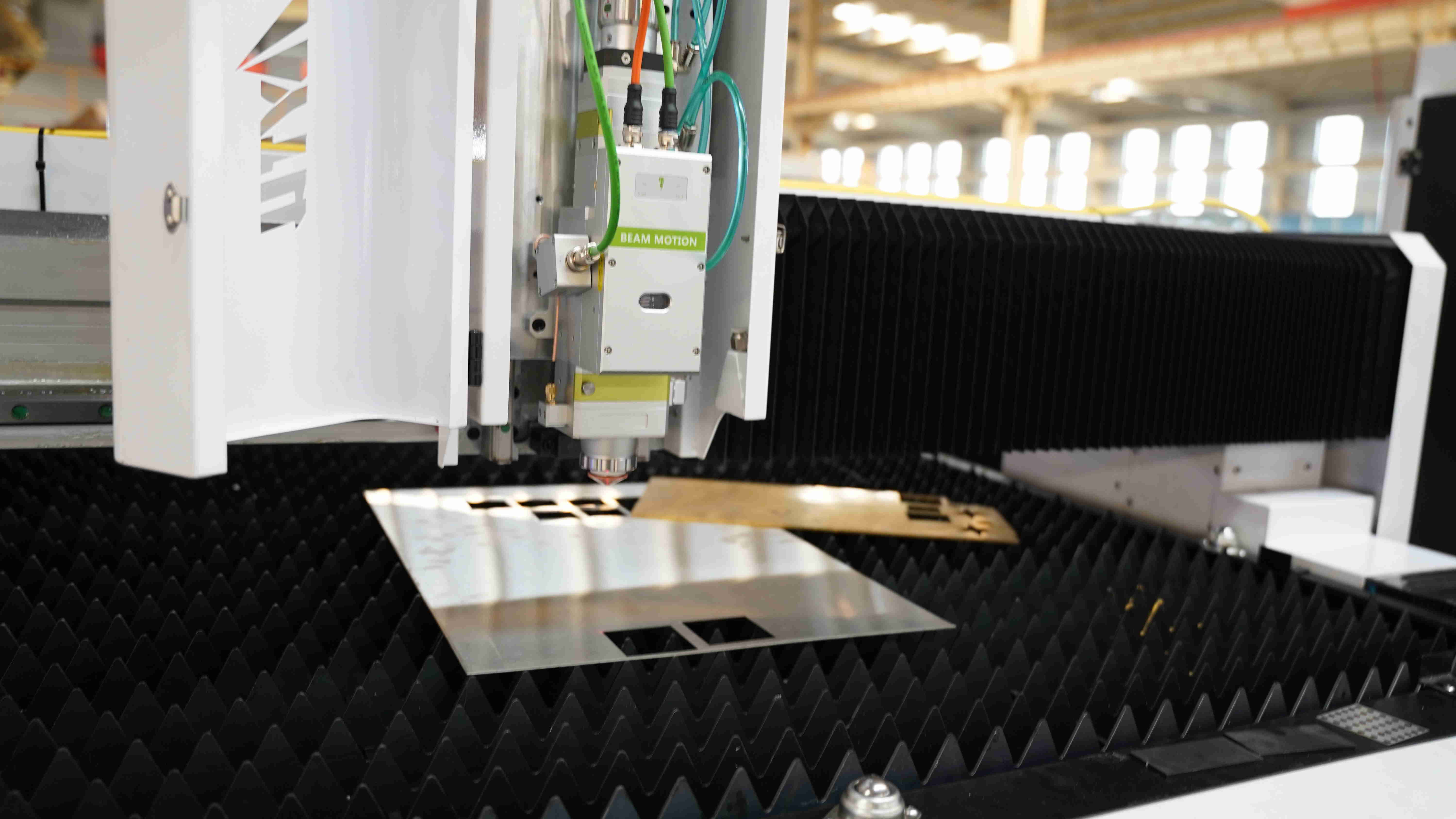 Pemanfaatan Teknologi Perangkat Lunak Generasi Baru