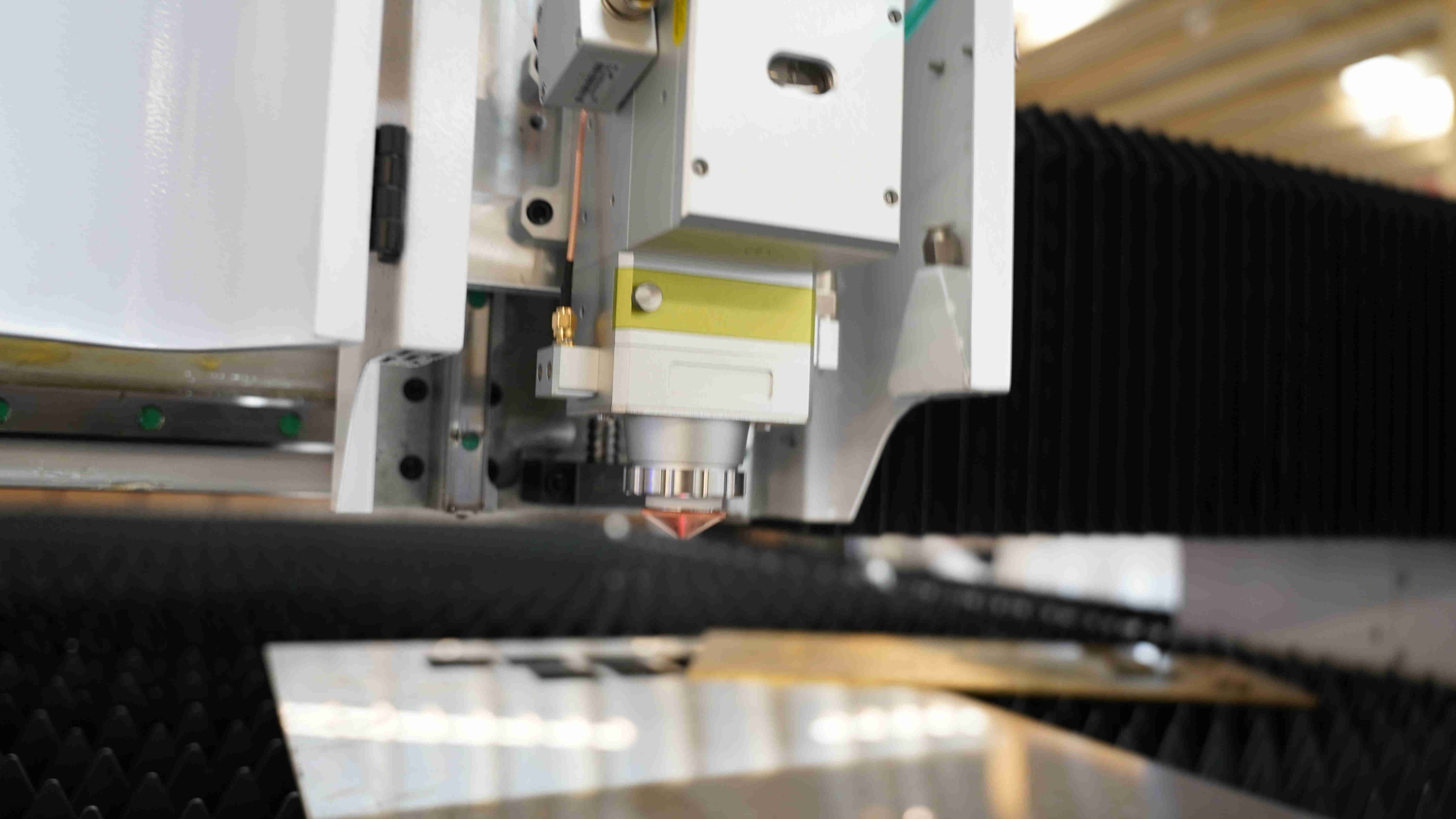 Dukungan Luas di Luar Penjualan