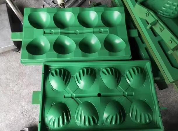 Exploring the Benefits of Silicone Molds in Baking