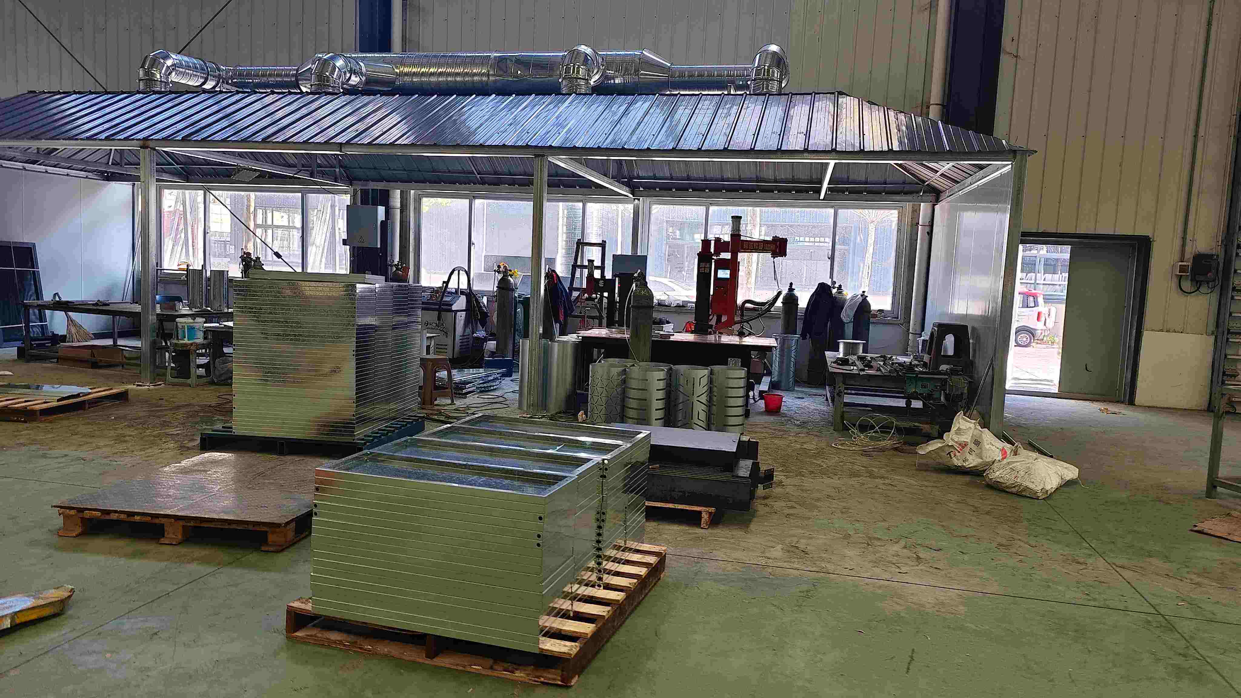 Advanced Manufacturing Equipment Enhances Production Capabilities-3