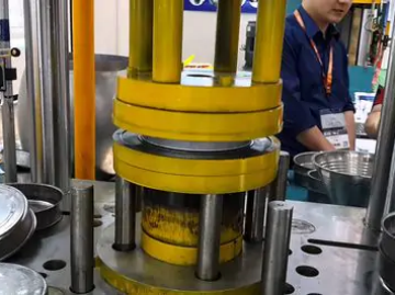 OEM Customized Manufacturer Sheet Metal Stamping Stainless Steel Aluminum Deep Drawn Parts 02.png