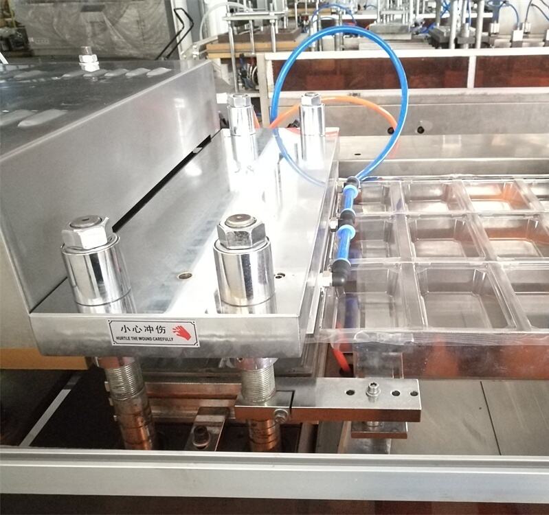 JC-500D Automatic Plastic Products Thermoforming Machine