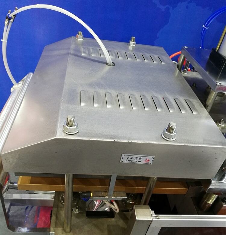 JC-500B2 Plastic Lid Thermoforming Machine