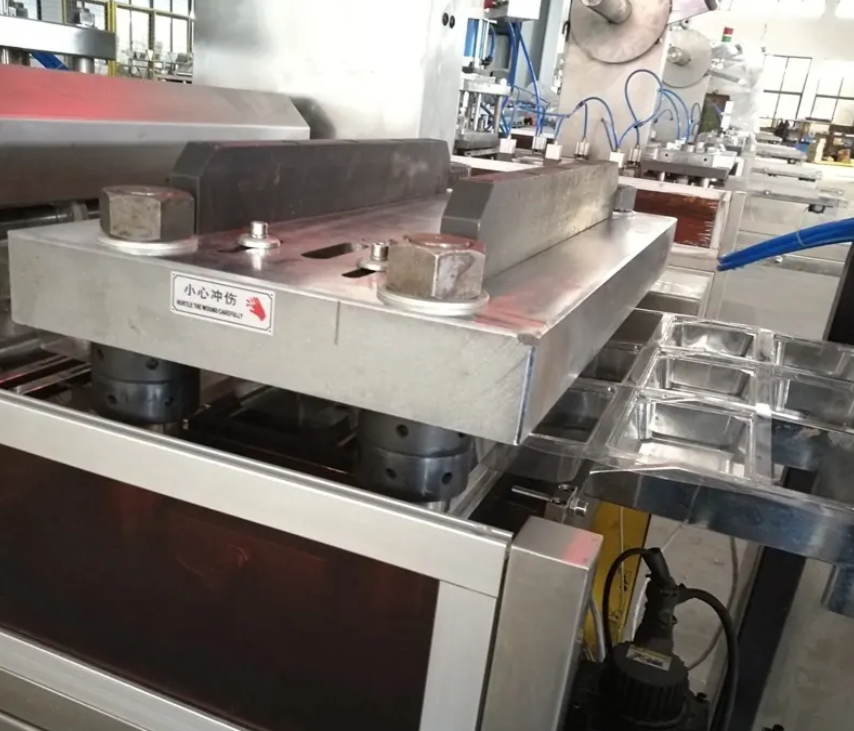 Makinang Panggawa ng Mga Baso na Plastik na Biodegradable – Solusyon para sa Berdeng Pagmamanupaktura