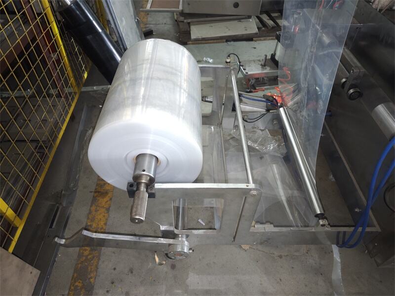 JCPP-520 PP Thermoforming Machine.jpg