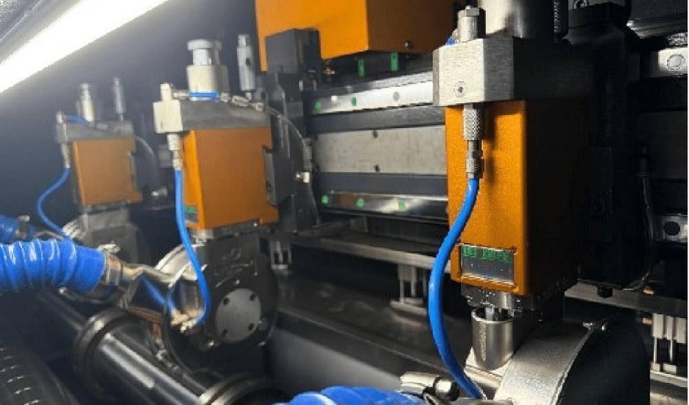 32-SMC-1100H_1500H_1700H_1900H-Auto pallet changer.JPG (3).png