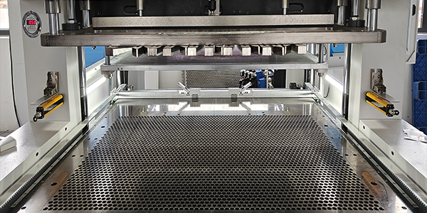 5.Product detection safety grating.png