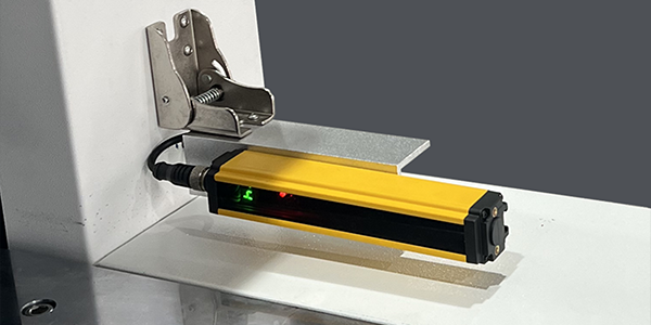 5.Product detection safety grating.png