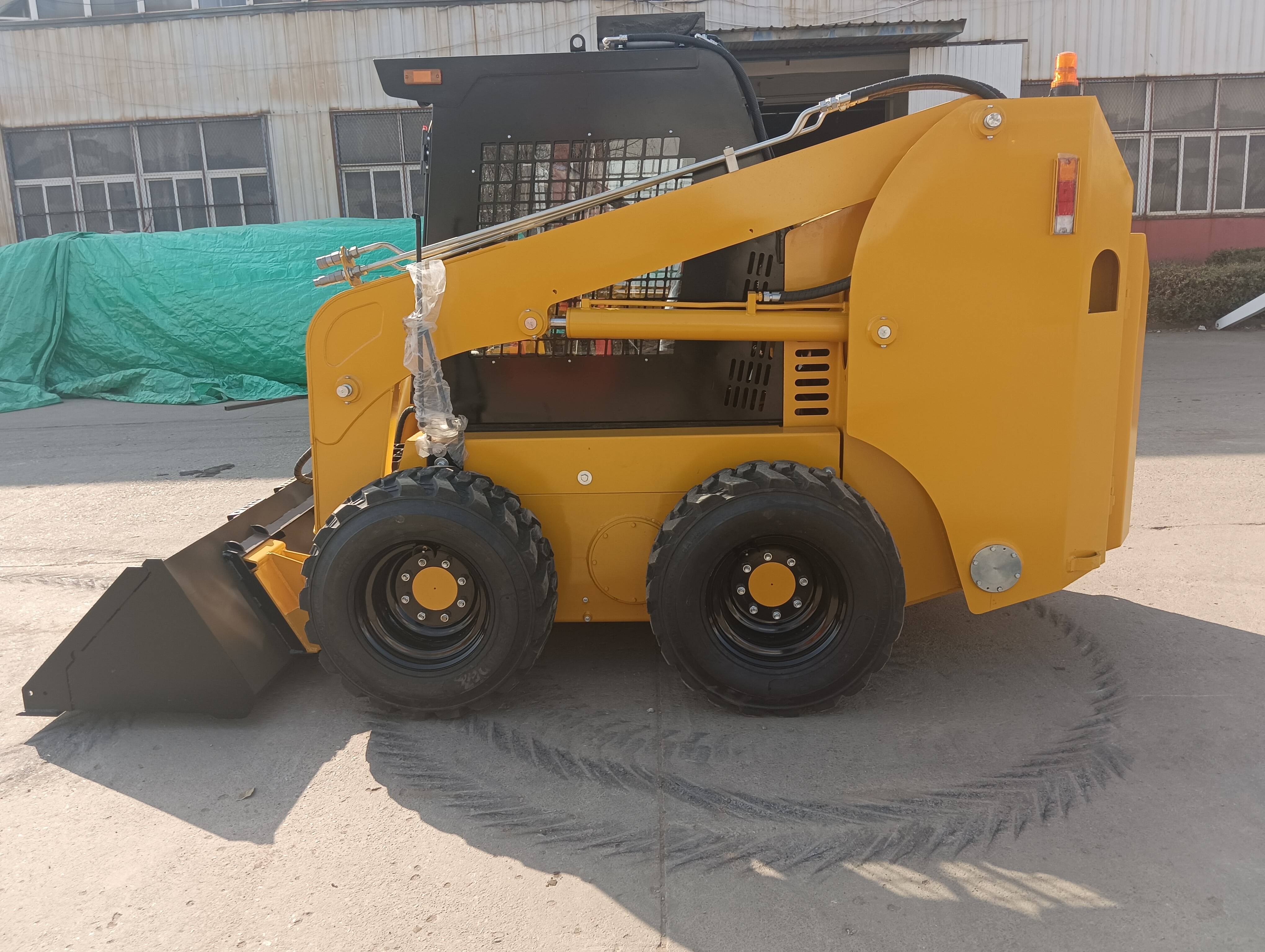 HTS120 Skid Steer Loader