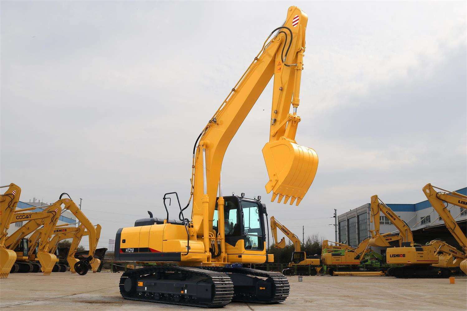Excavator mare HT210