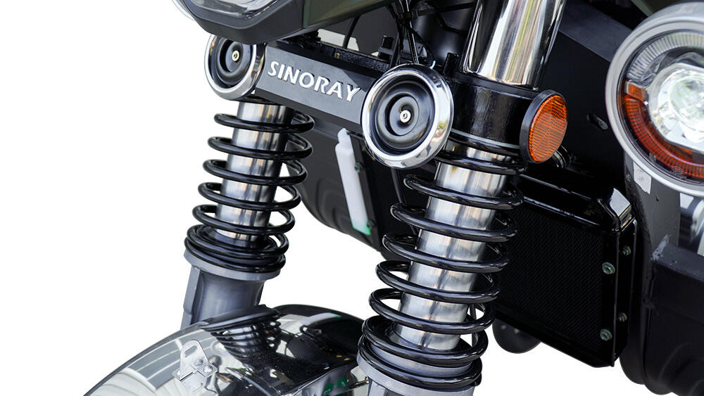 Thickened steel plate cargo box