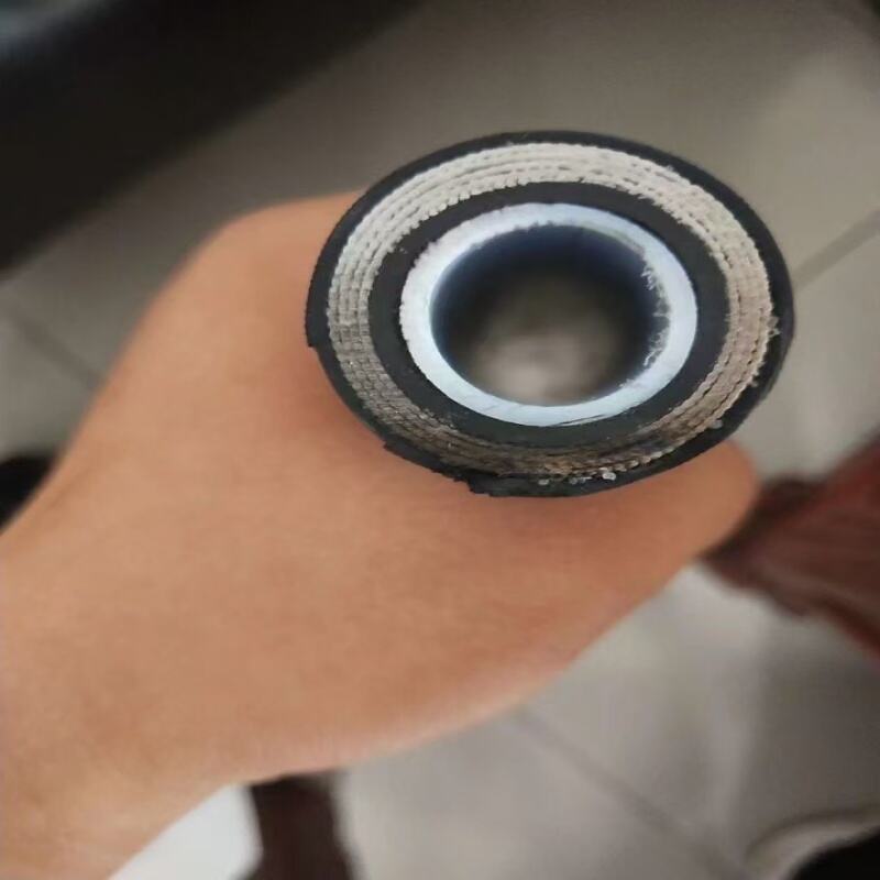 Mangueira Flexível de Teflon: Ideal para Linhas de Pipelines Flexíveis