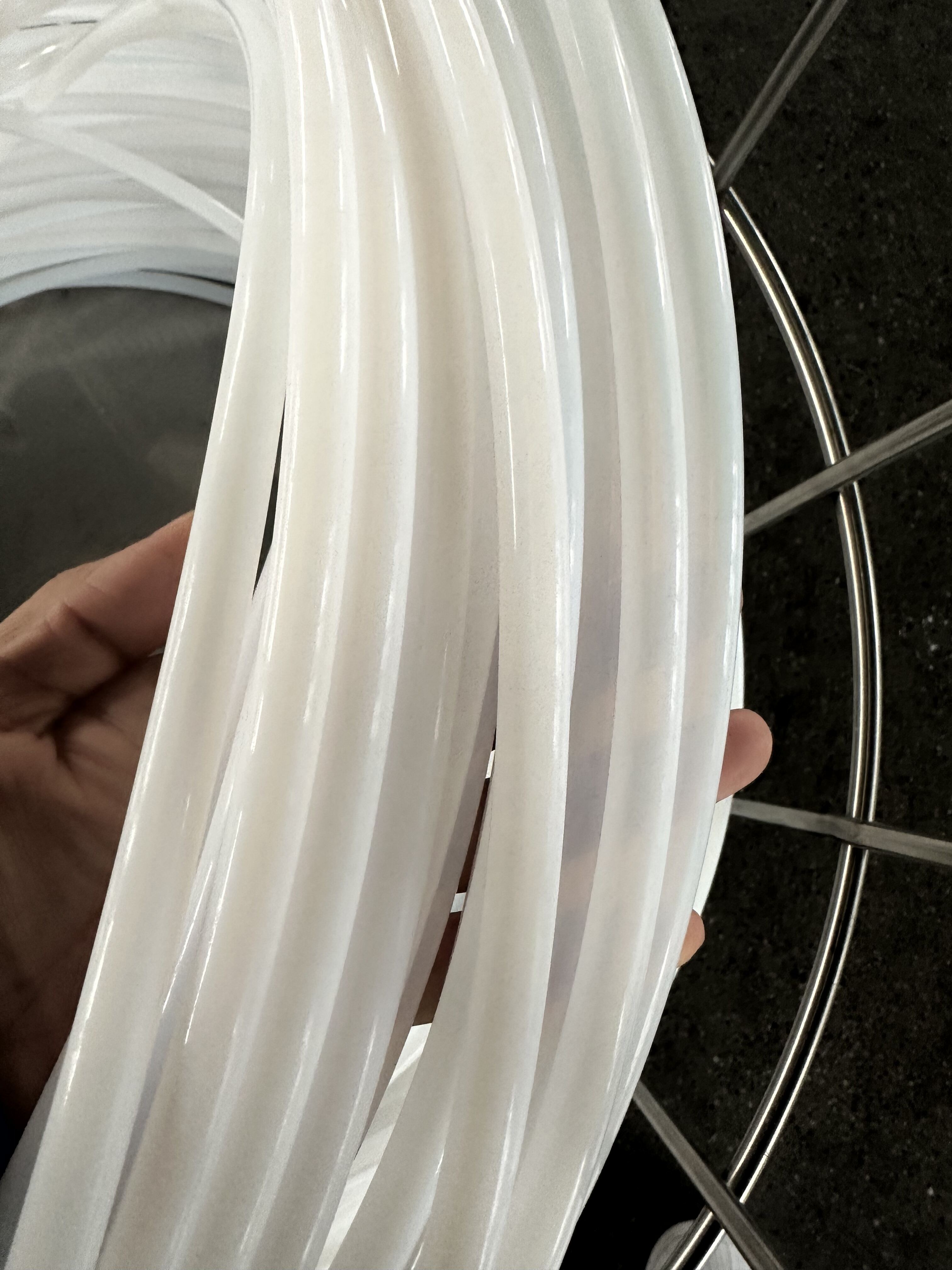 Tersedia secara luas