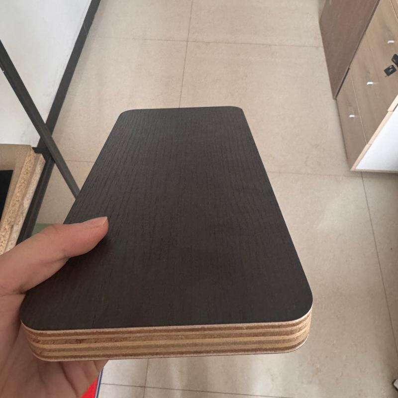 ベニヤ合板（メラミン合板）（サイズ：1220×2440mm、厚さ：16mm、18mm、9mm）、天然木芯材、メラミン化粧ベニヤ（キャビネット装飾用）