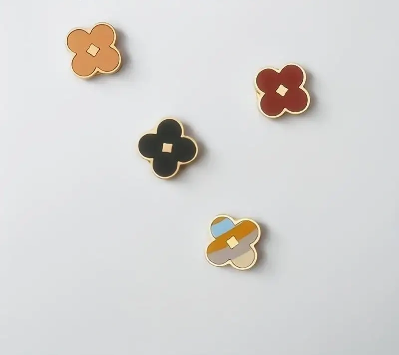 fashion jewellery brooches_副本.webp