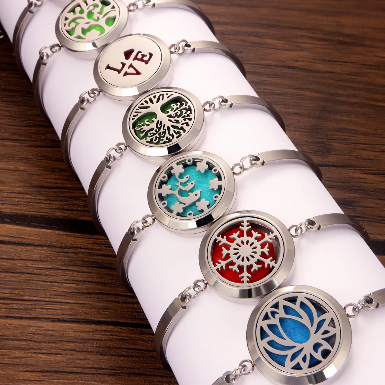 aromatherapy diffuser bracelet.png