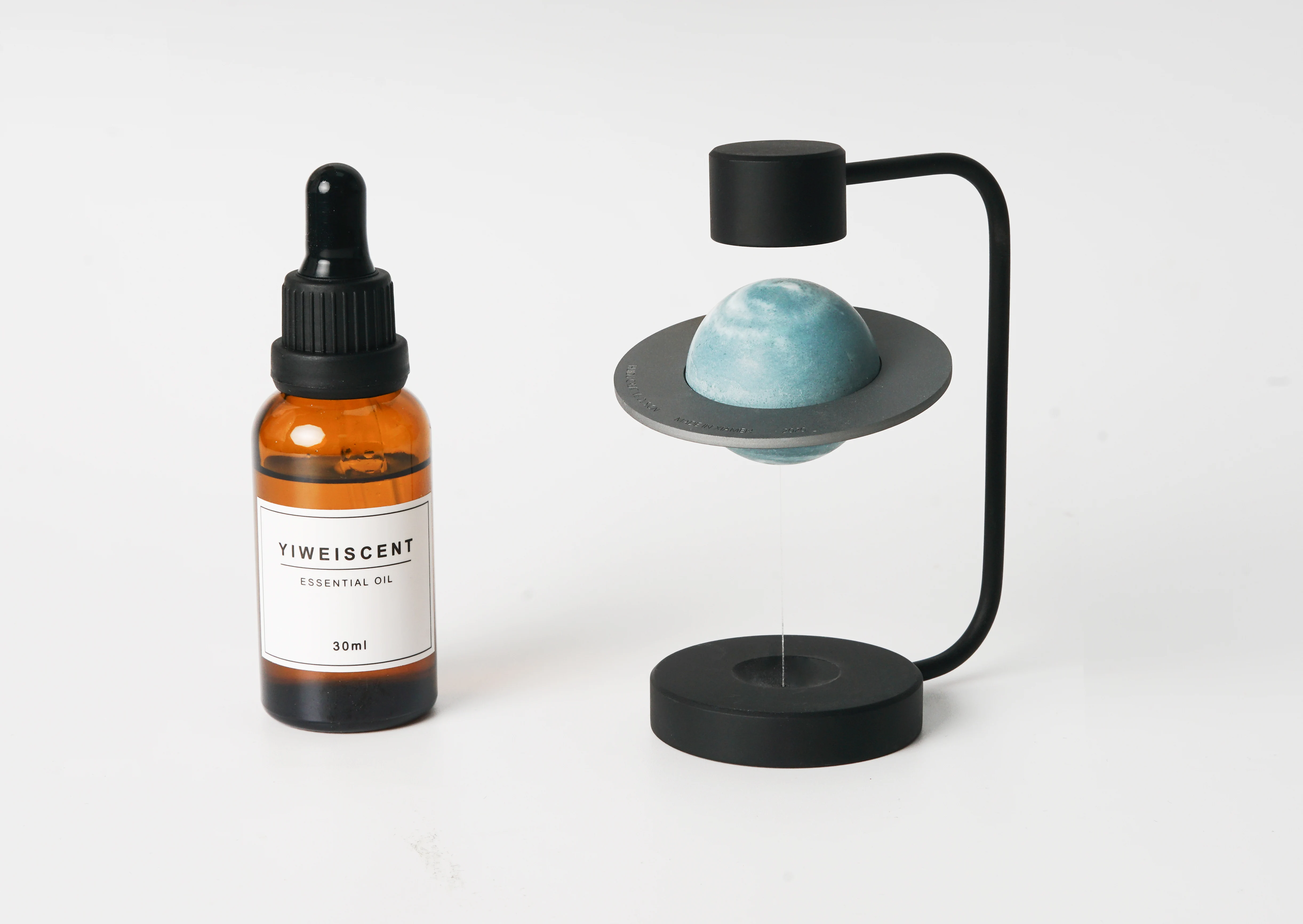 Floating Planet Aromatherapy Diffuser