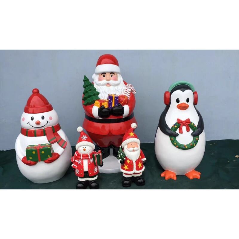 Les sculptures en résine de Noël sont-elles résistantes aux intempéries pour une exposition en extérieur ?