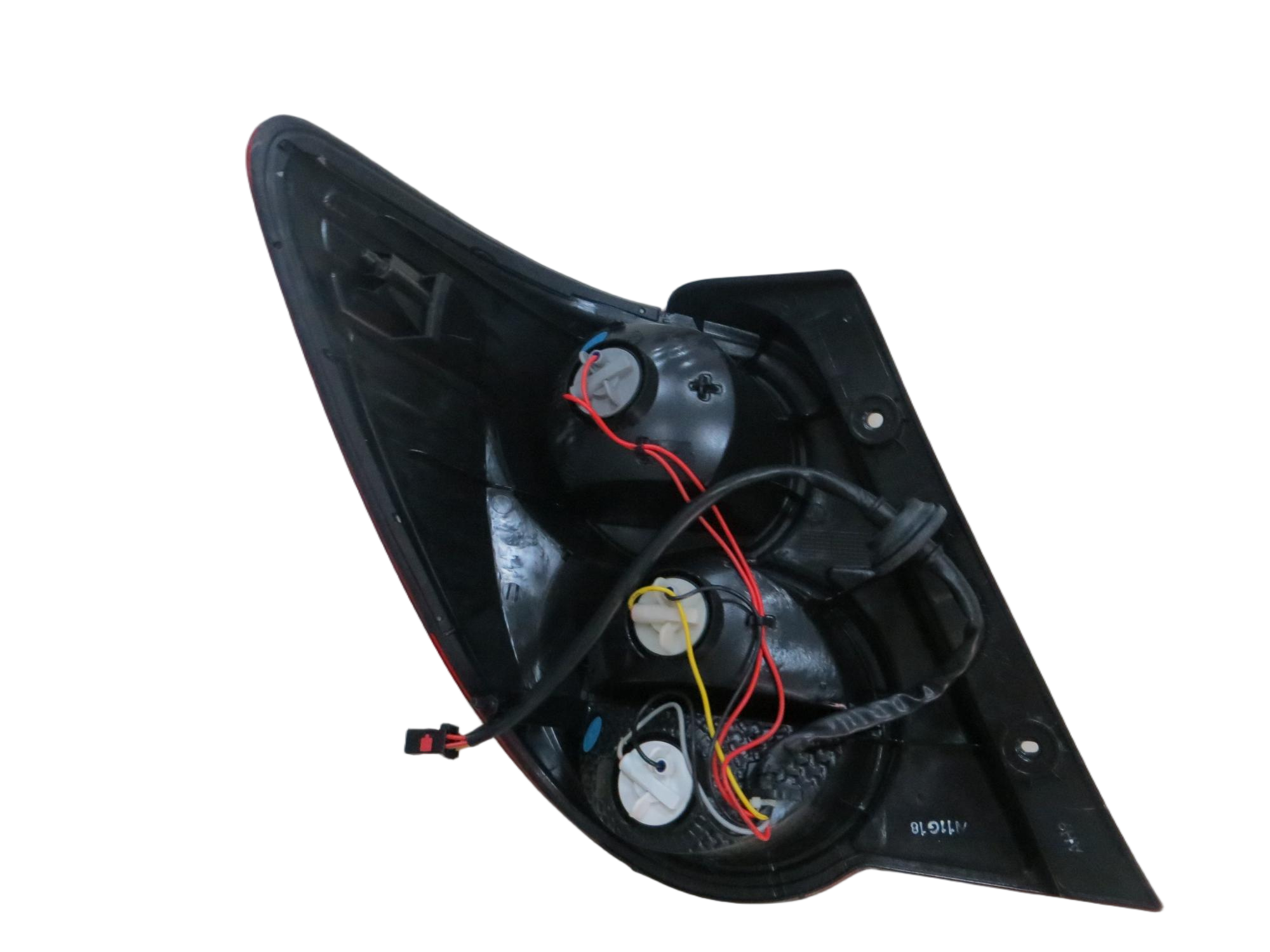 JH01-AVO11-005B三厢 (1).png