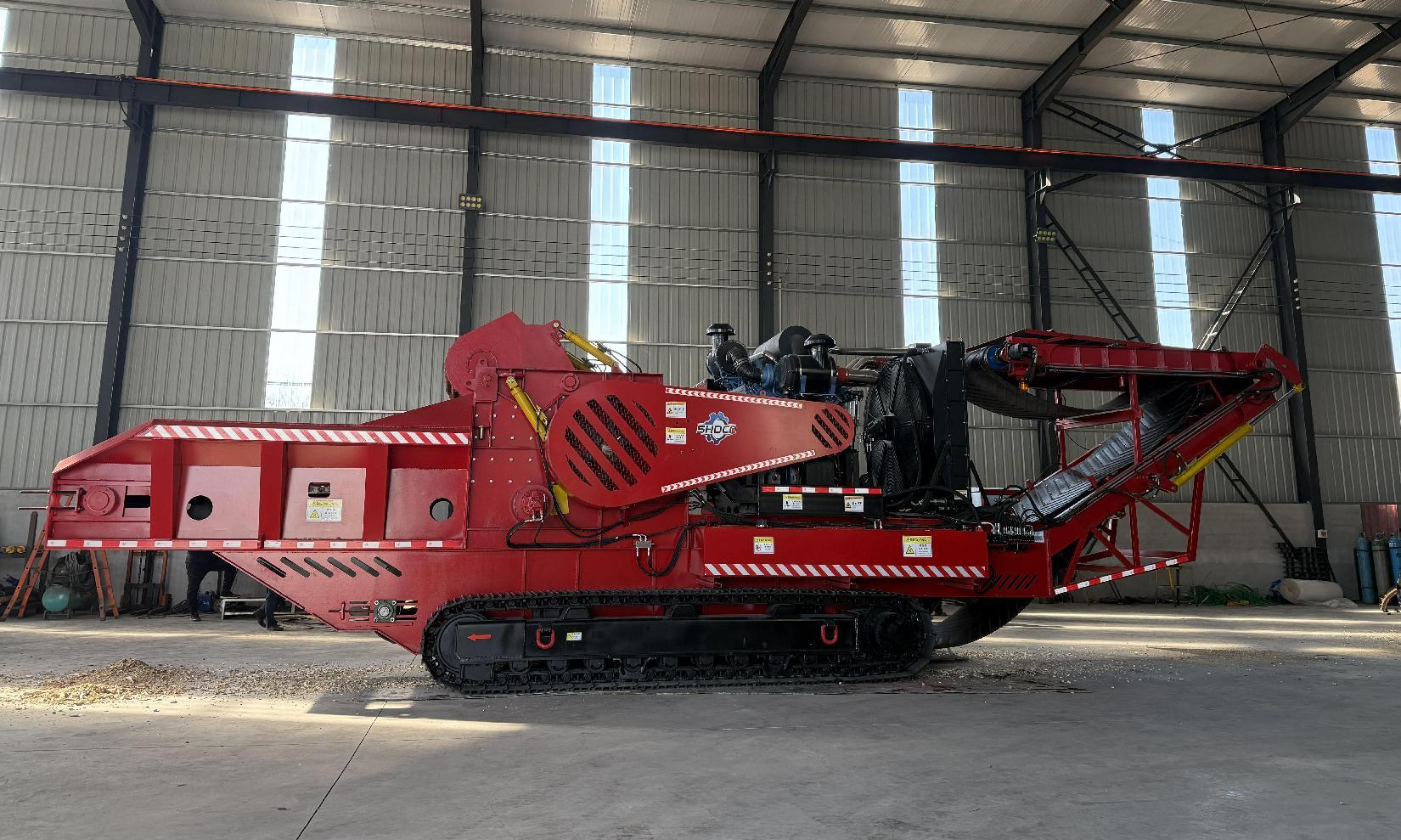 Mesin pengisar kayu yang manakah sesuai untuk syarikat yang menggunakan bahan kayu pelbagai jenis?