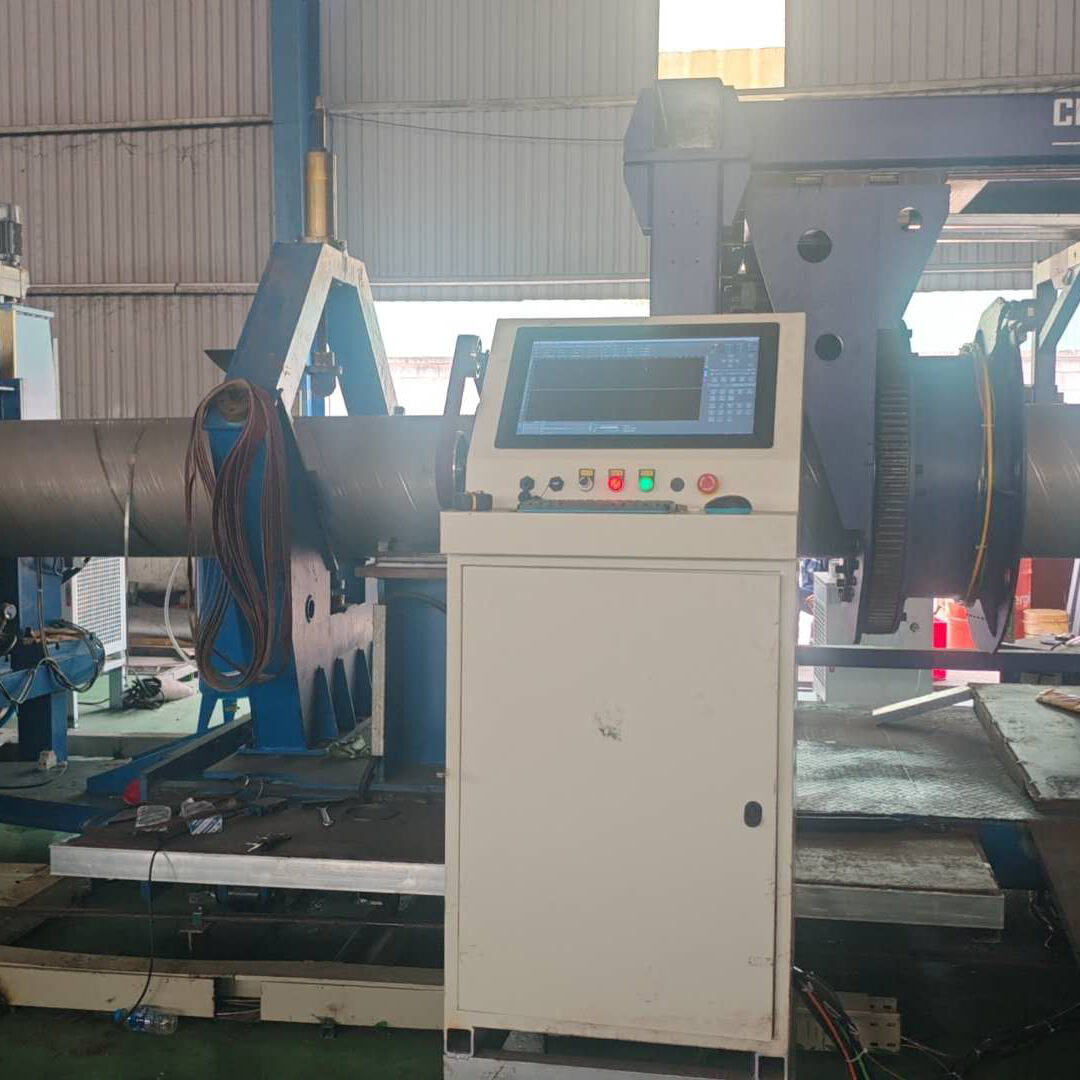 Good news from Vietnam! The Steel Drum Spiral Pipe Mill has been successfully put into production