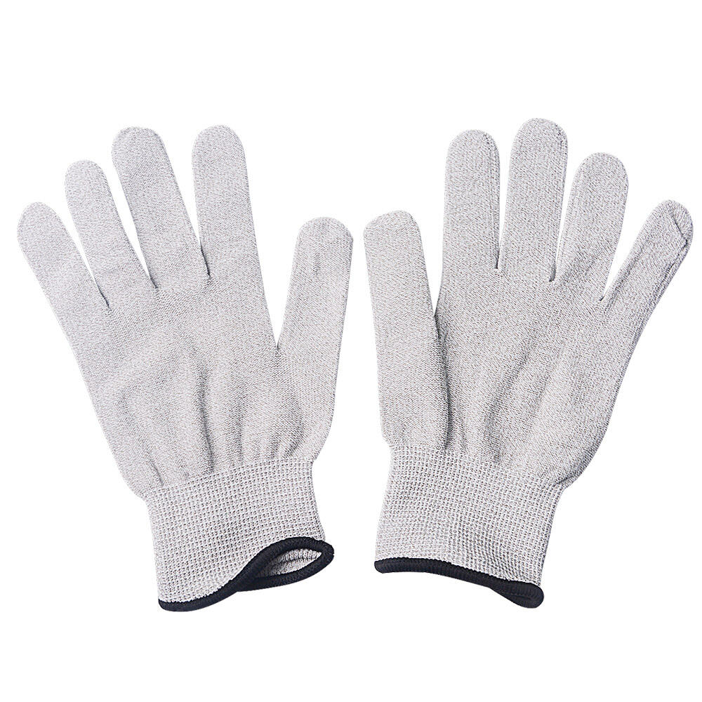 Are Conductive Gloves Worth It? Expert Analysis