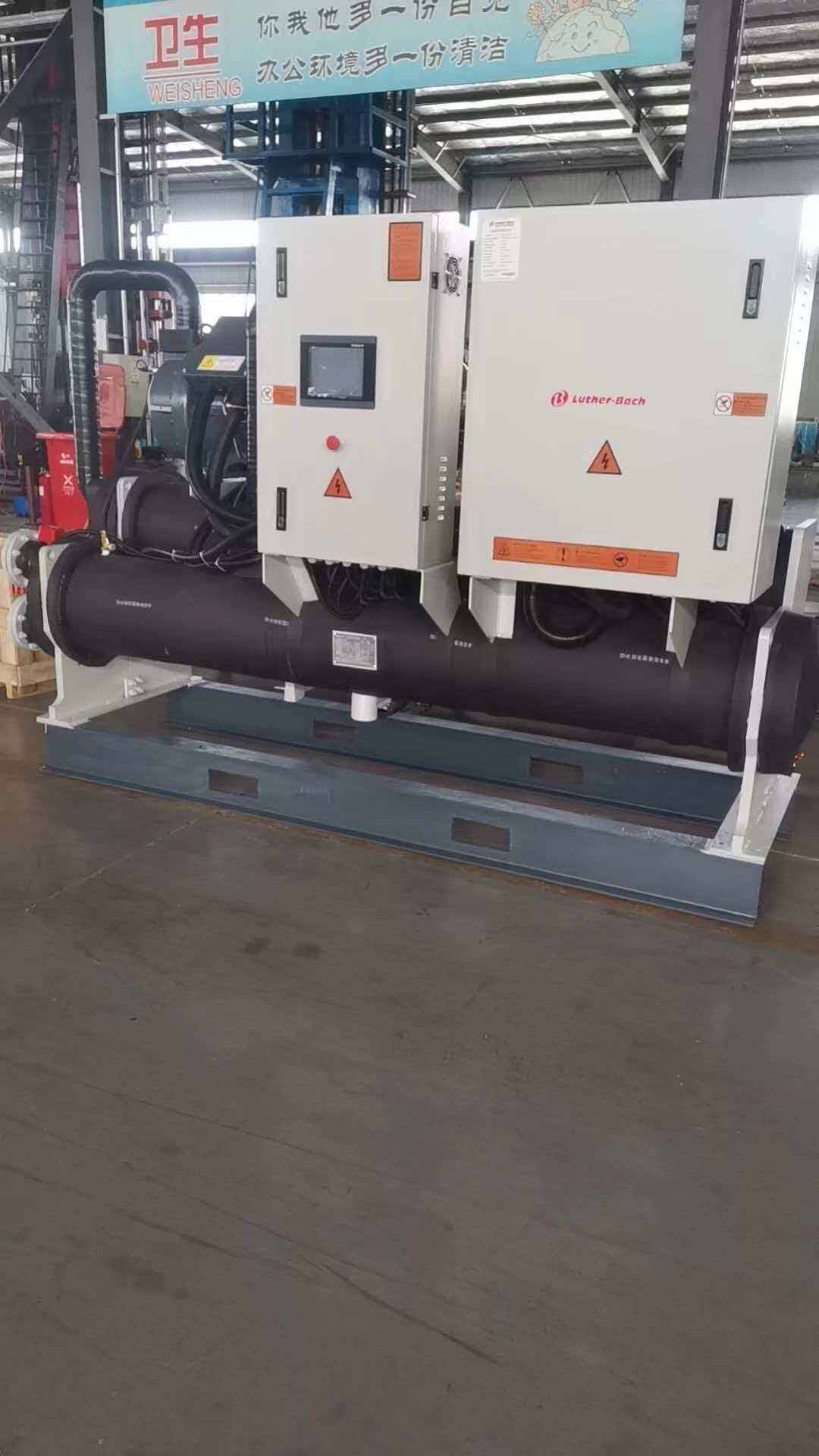 Capacități de Personalizare și Asistență Tehnică