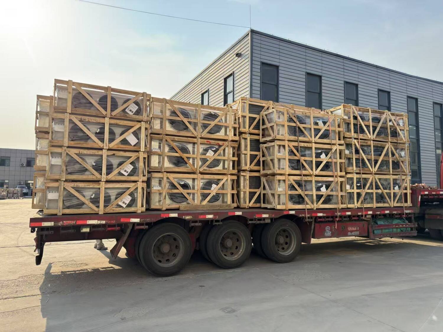 Logistics transportation (1).jpg